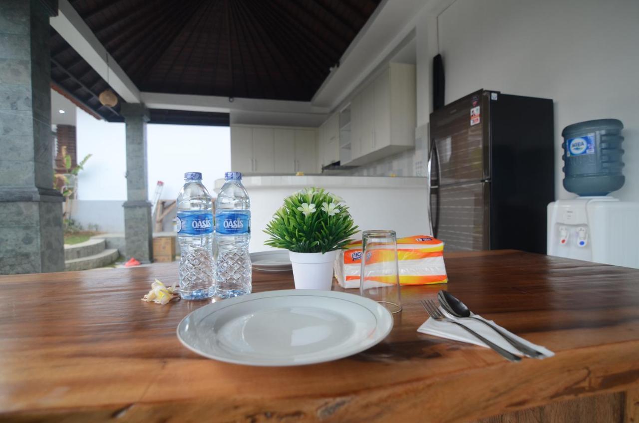 Kusuma Guesthouse 2 Canggu  Exterior photo