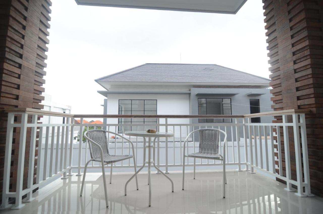 Kusuma Guesthouse 2 Canggu  Exterior photo